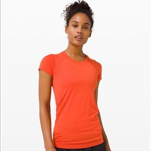 Lululemon Swiftly Tech Short Sleeve 2.0 - Size 6